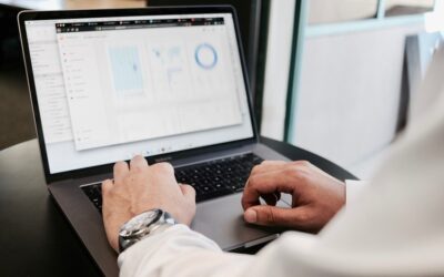 Qué es y qué hace un trafficker digital